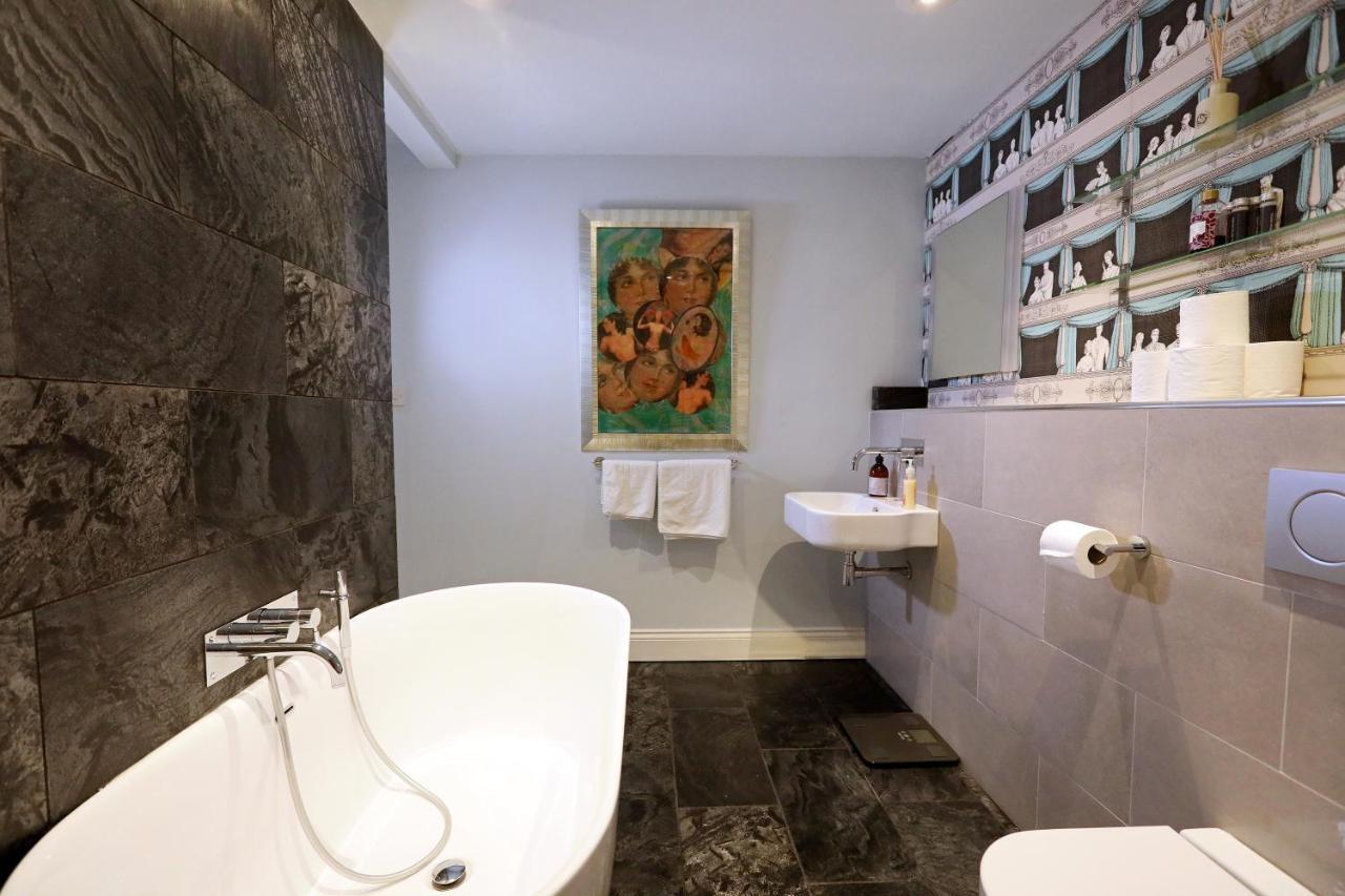 Elegant Norwich Apartment In The Lanes W Parking Exterior photo